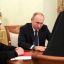 Президент слушает Патриарха Иерусалимского и всея Палестины Феофила III