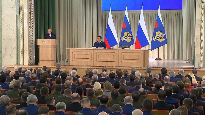 Видео: Путин на заседании коллегии Генпрокуратуры 17 марта 2020 года