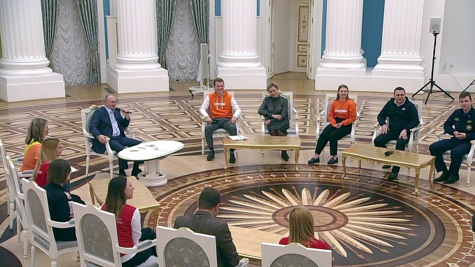 Видео: встреча Владимира Путина с участниками акции «Мы вместе» 4 марта 2021 года