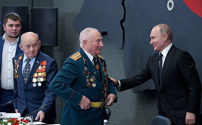 Владимир Путин в музее-панораме «Прорыв»