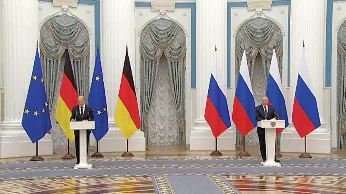 Видео пресс-конференции Путина и Шольца по итогам российско-германских переговоров 15 февраля 2022 года