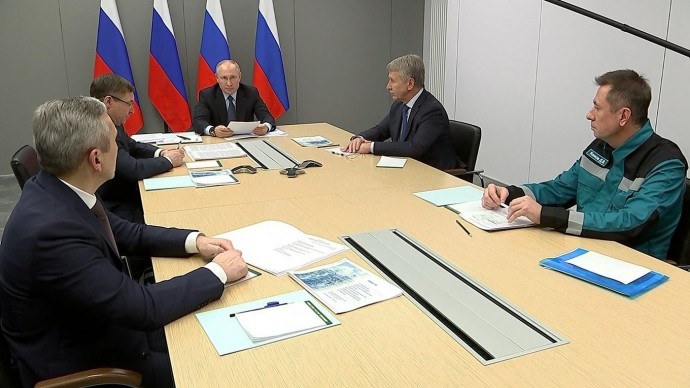 Видео с совещания Путина по развитию нефтегазохимической отрасли 1 декабря 2020 года