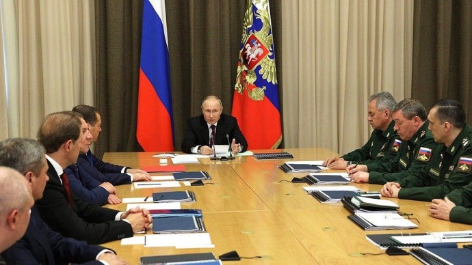 Видео: Выступление Путина на совещании с руководством Минобороны 25 мая 2021 года