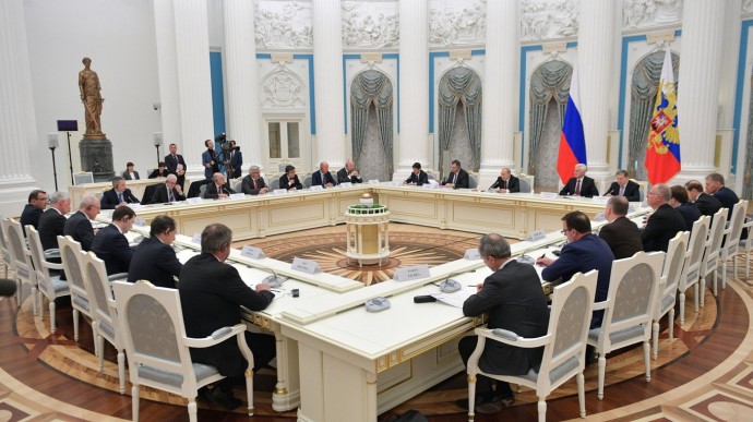 Видео встречи Путина с представителями деловых кругов Франции 18 апреля 2019 года